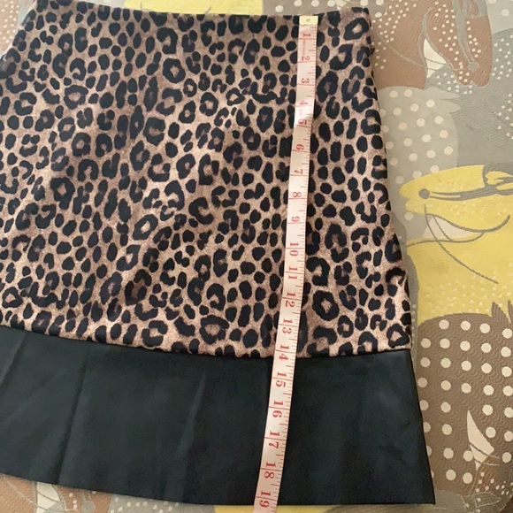 Michael Kors-Leopard Print Skirt-Size Small - Picture 9 of 10